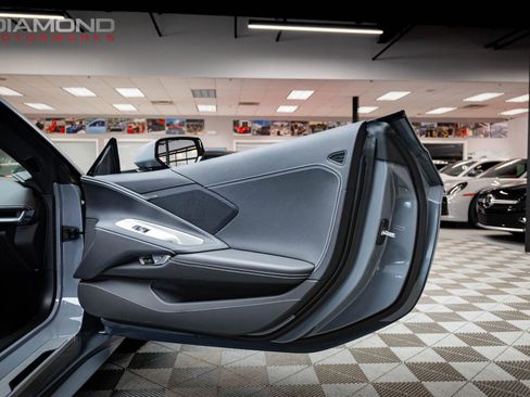 Used 2024 Chevrolet Corvette Stingray Coupe w/ Z51 Performance Package image 69