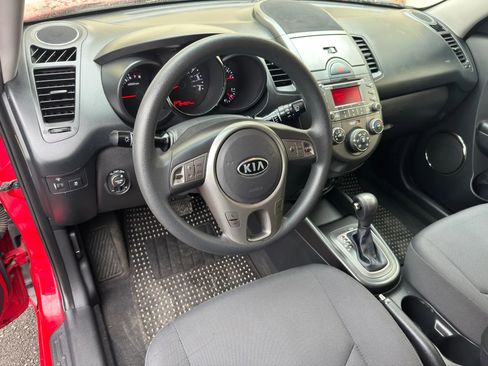 Used 2011 Kia Soul + w/ Audio Pkg FWD image 3