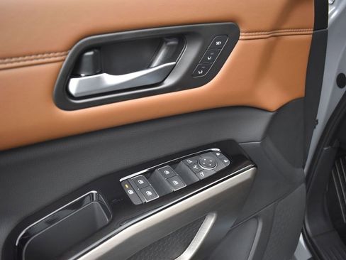 New 2025 Nissan Pathfinder Platinum w/ Cargo Package image 28