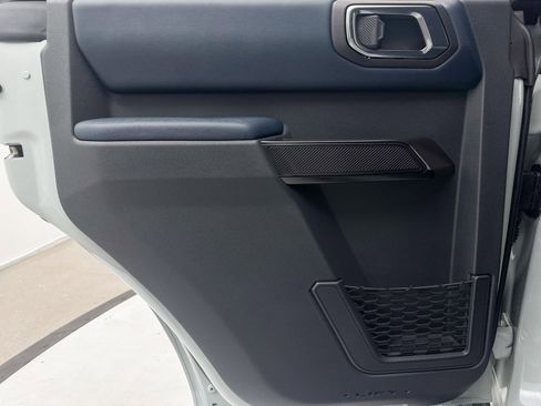 Used 2024 Ford Bronco Outer Banks image 36