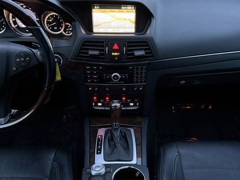 Used 2011 Mercedes-Benz E 550 Coupe image 18