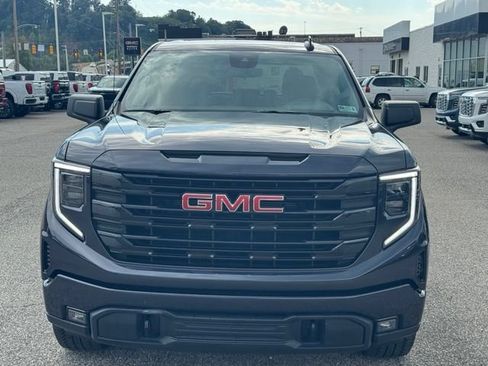 Certified 2025 GMC Sierra 1500 Elevation w/ X31 Off-Road Package AWD/4WD image 8