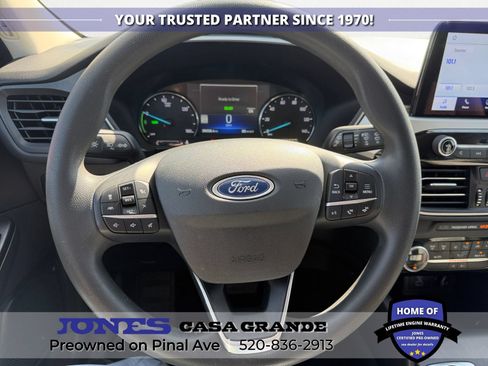 Used 2021 Ford Escape SE FWD image 9