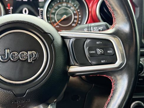 Used 2023 Jeep Gladiator Rubicon w/ Cold Weather Group AWD/4WD image 19