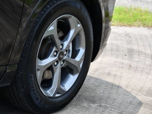 Used 2023 Ford Escape ST-Line w/ Tech Pack #1 FWD image 16