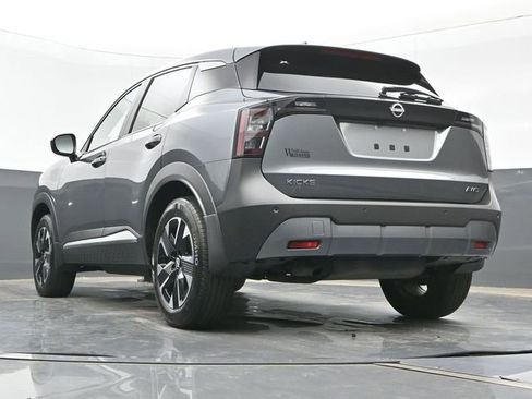 Used 2025 Nissan Kicks SV AWD/4WD image 22