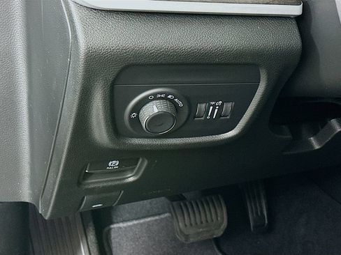 New 2026 Jeep Grand Cherokee L 4WD image 15