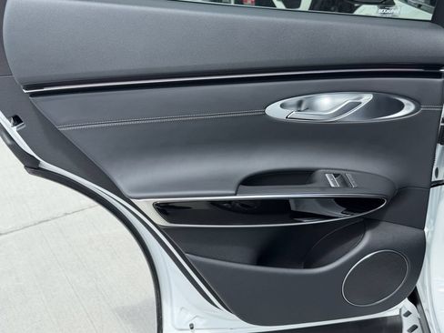 New 2026 Genesis GV70 2.5T AWD/4WD image 23