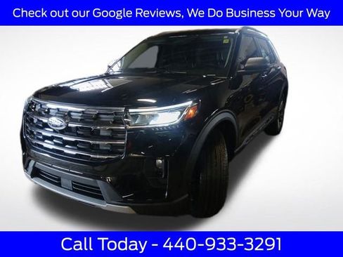 Used 2025 Ford Explorer Active w/ Active Comfort Package image 14