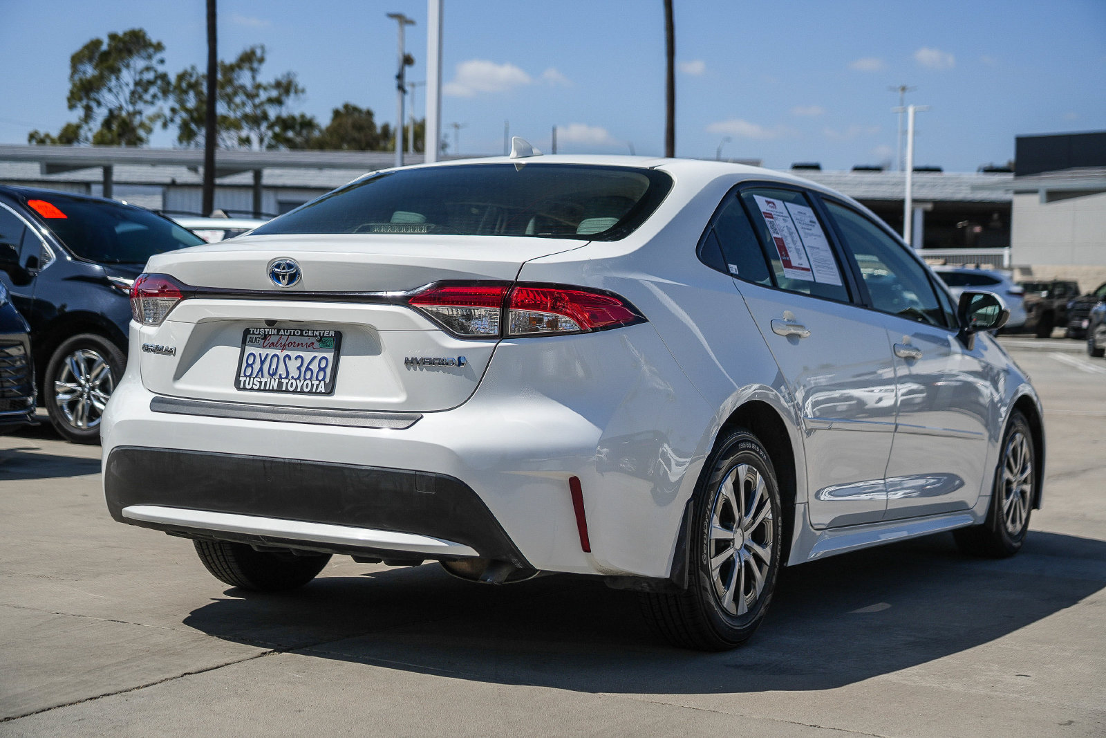 Used 2022 Toyota Corolla LE FWD image 6