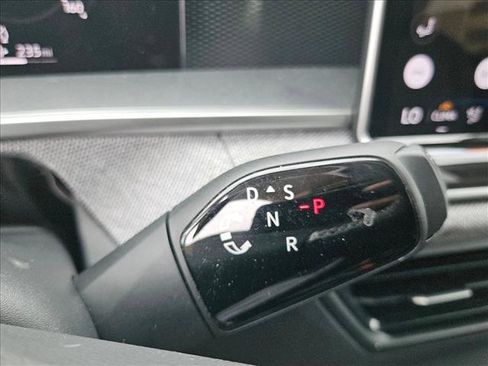 Used 2026 Volkswagen Tiguan S w/ 18" Wheel Package FWD image 12