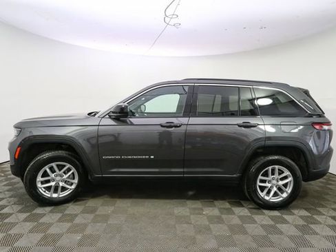 Used 2025 Jeep Grand Cherokee Laredo X w/ Luxury Tech Group I AWD/4WD image 6