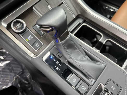 Used 2024 Lexus GX 550 image 24