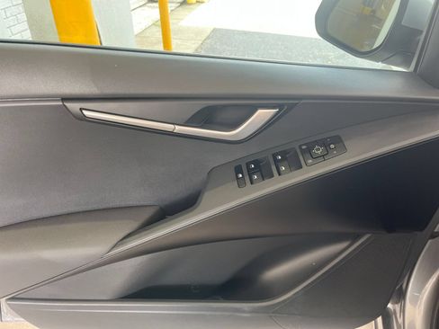 Used 2026 Kia Niro LX FWD image 18