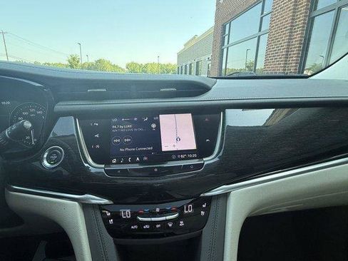 Used 2020 Cadillac XT6 Premium Luxury FWD image 27