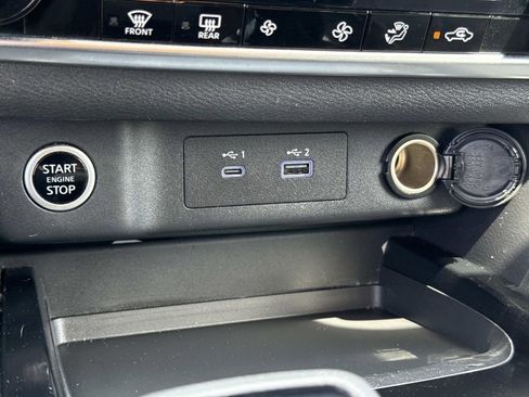 Certified 2023 Nissan Rogue SV FWD image 25