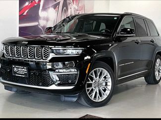 Used 2022 Jeep Grand Cherokee Summit AWD/4WD video 1