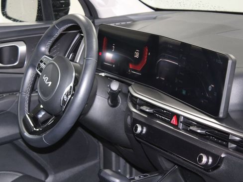 Used 2025 Kia Sorento EX w/ Panoramic Sunroof Package image 31