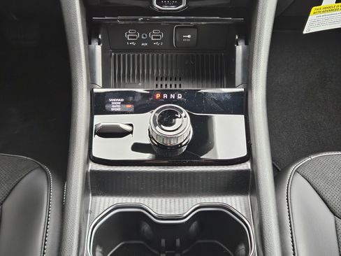 New 2026 Jeep Grand Cherokee Altitude image 11