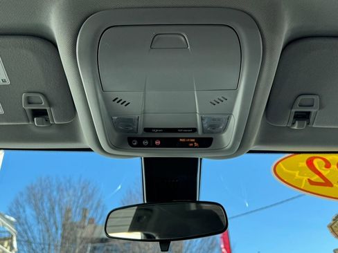 Used 2022 Chevrolet Equinox LT image 23