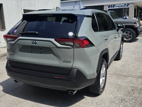 Used 2021 Toyota RAV4 XLE w/ Convenience Package AWD/4WD image 5