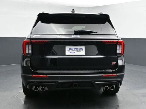 New 2026 Ford Explorer ST image 10