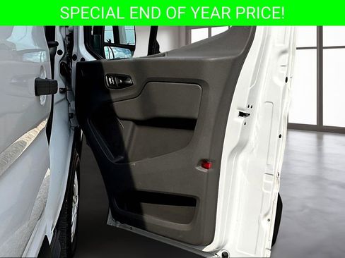 Used 2022 Ford Transit 350 XLT image 27