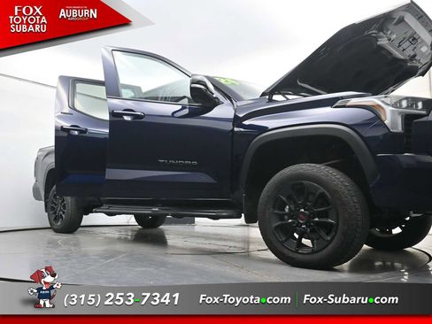Used 2024 Toyota Tundra Limited AWD/4WD image 35