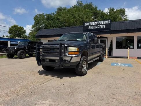 Used 2001 Ford F350 4x4 Crew Cab Super Duty image 1