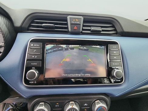 Used 2023 Nissan Versa SV FWD image 21