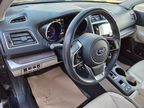 Used 2018 Subaru Outback 2.5i Limited AWD/4WD image 15