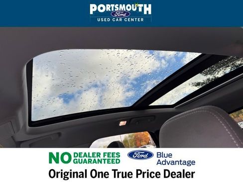 Certified 2022 Ford Escape SE w/ SE Sport Appearance Package image 8