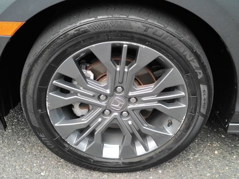 Used 2025 Honda Odyssey Touring image 34