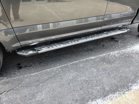 Used 2018 Ford F150 XLT w/ Equipment Group 302A Luxury image 6