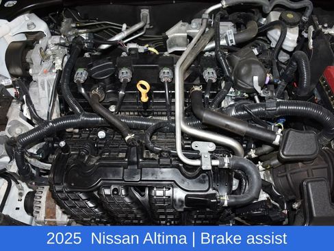 Used 2025 Nissan Altima 2.5 SV image 7