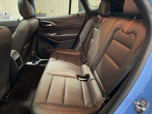 Used 2024 Chevrolet Trax RS w/ Sunroof Package image 17