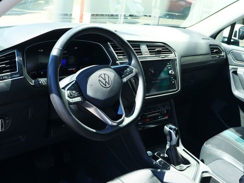 Used 2024 Volkswagen Tiguan SE FWD image 42