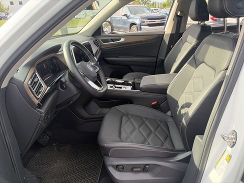 Used 2026 Volkswagen Atlas SE w/ Panoramic Sunroof Package AWD/4WD image 20