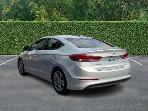 Used 2017 Hyundai Elantra Limited FWD image 6