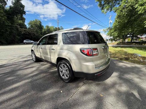 Used 2014 GMC Acadia SLT FWD image 6