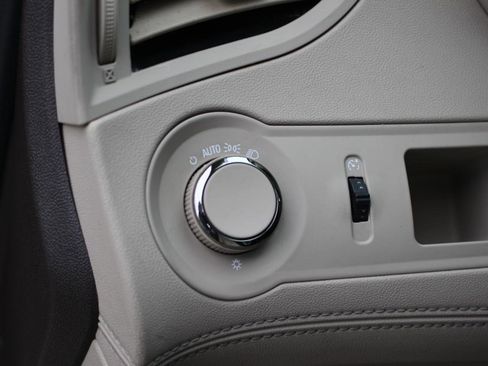 Used 2015 Buick LaCrosse Leather FWD image 18