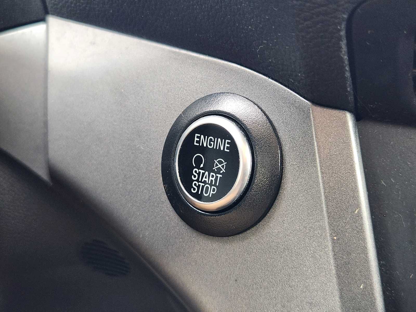Used 2019 Ford Escape SEL FWD image 20