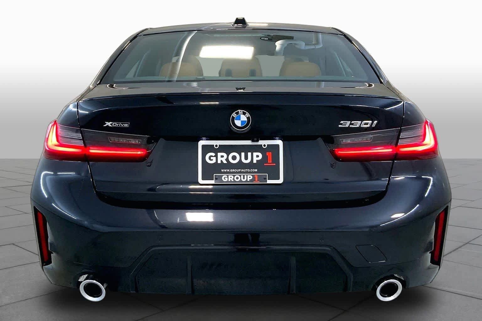 New 2026 BMW 330i xDrive Sedan w/ M Sport Package AWD/4WD image 4