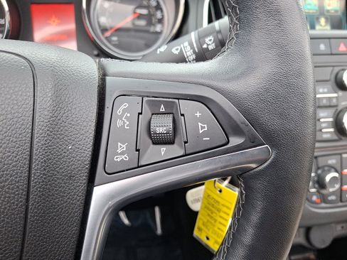 Used 2018 Buick Cascada Premium image 23