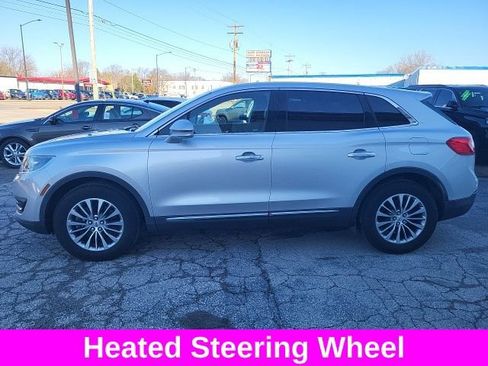 Used 2018 Lincoln MKX Select w/ Select Plus Package AWD/4WD image 32