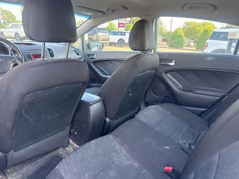 Used 2014 Kia Forte LX w/ Protection Package FWD image 8