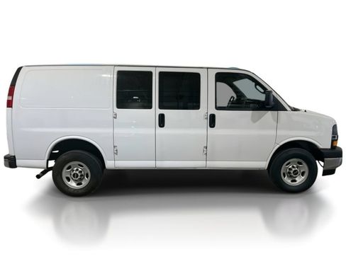 Used 2024 GMC Savana 2500 w/ Driver Convenience Package RWD image 9