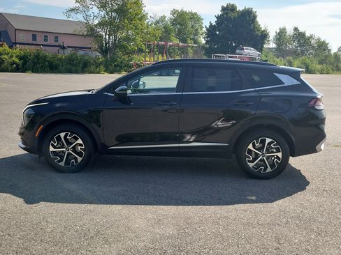 Used 2024 Kia Sportage EX w/ EX Premium Package AWD/4WD image 8