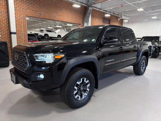Used 2023 Toyota Tacoma TRD Off-Road AWD/4WD image 3
