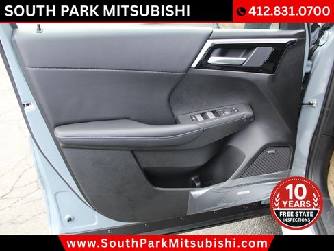 New 2026 Mitsubishi Outlander AWD image 14